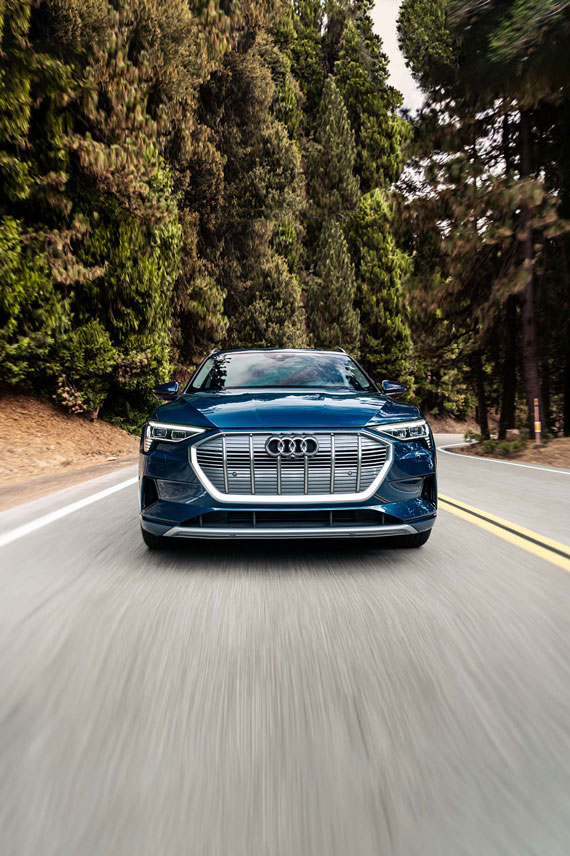 Front view of the Audi e-tron®.